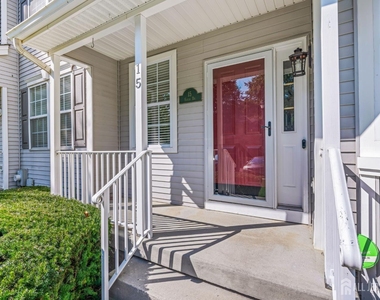 15 Faxon Drive - Photo Thumbnail 2