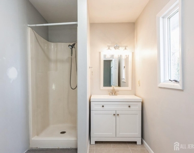 58 Dodd Street - Photo Thumbnail 18