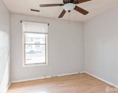 58 Dodd Street - Photo Thumbnail 10