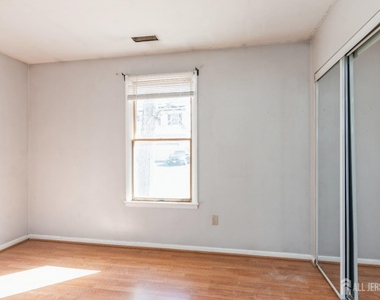 58 Dodd Street - Photo Thumbnail 14