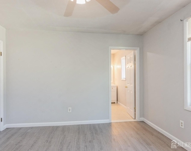 58 Dodd Street - Photo Thumbnail 17