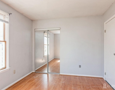 58 Dodd Street - Photo Thumbnail 15