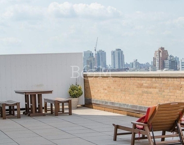 234 Skillman Avenue - Photo Thumbnail 8