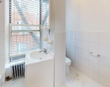 20 Spring Street - Photo Thumbnail 9