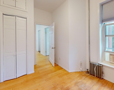 20 Spring Street - Photo Thumbnail 3
