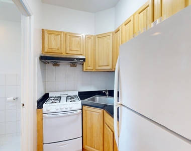 20 Spring Street - Photo Thumbnail 1