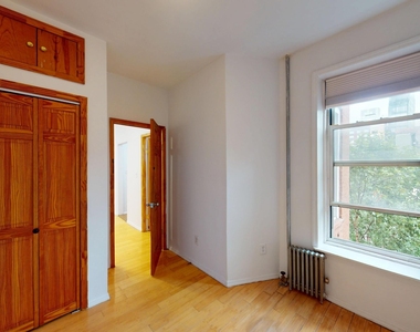 20 Spring Street - Photo Thumbnail 5