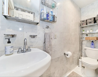 55 Barrow Street - Photo Thumbnail 3