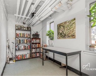 3050 Fairfield Avenue - Photo Thumbnail 10