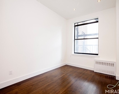 27 W 16th Street - Photo Thumbnail 1