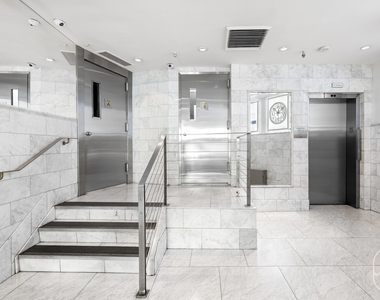 127 4th Avenue - Photo Thumbnail 8