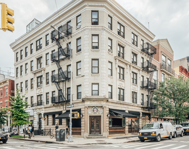 292 Bedford Ave 11249 - Photo Thumbnail 8