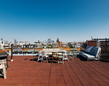 292 Bedford Ave 11249 - Photo Thumbnail 5