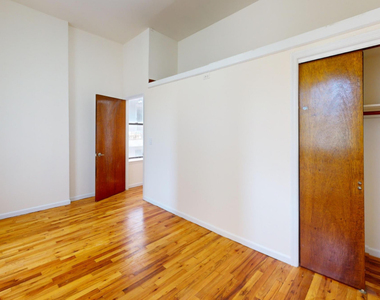 West 80th Street - Photo Thumbnail 3