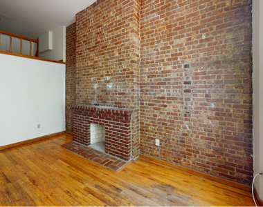 West 93rd Street - Photo Thumbnail 1