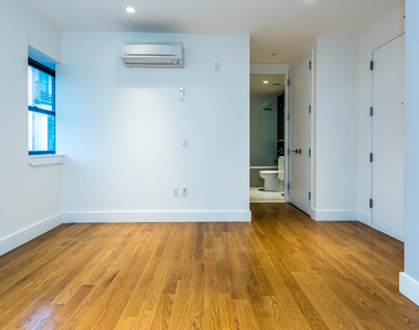 69 Ten Eyck St 11206 - Photo Thumbnail 10