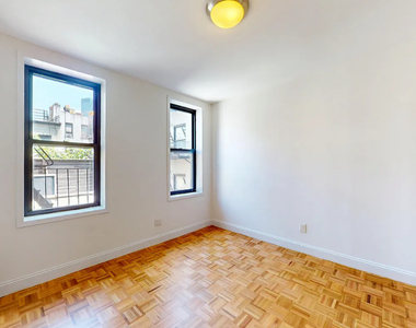 West 50th Street - Photo Thumbnail 1