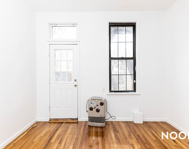 78 Starr St 11237 - Photo Thumbnail 8