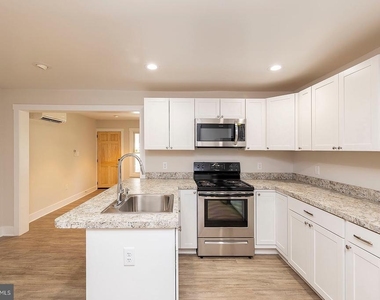 550 N Loudoun Street - Photo Thumbnail 12