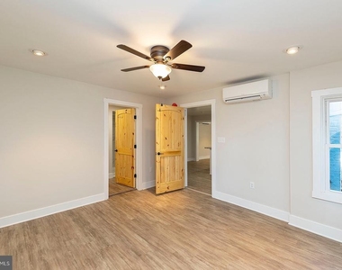 550 N Loudoun Street - Photo Thumbnail 7