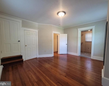 537 N Loudoun Street - Photo Thumbnail 14