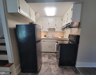 537 N Loudoun Street - Photo Thumbnail 8