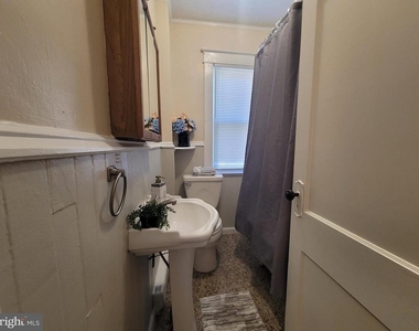 537 N Loudoun Street - Photo Thumbnail 18