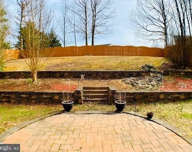 47 Montgomery Drive - Photo Thumbnail 15