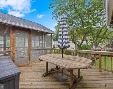 13501 Kelmont Court - Photo Thumbnail 18