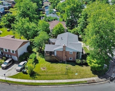 13501 Kelmont Court - Photo Thumbnail 38