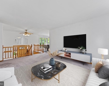13501 Kelmont Court - Photo Thumbnail 3