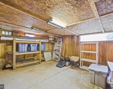 13501 Kelmont Court - Photo Thumbnail 29
