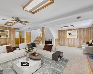13501 Kelmont Court - Photo Thumbnail 21