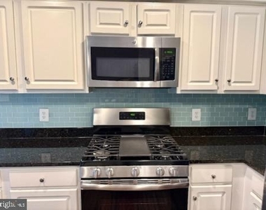 11539 Bertram Street - Photo Thumbnail 9