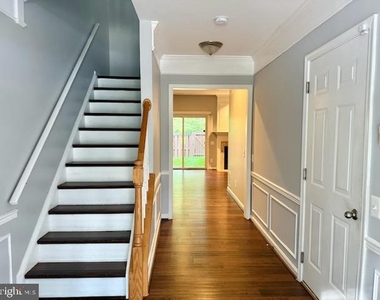 11539 Bertram Street - Photo Thumbnail 3