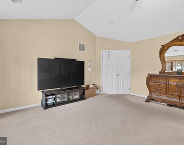 13016 Pilgrims Inn Drive - Photo Thumbnail 24