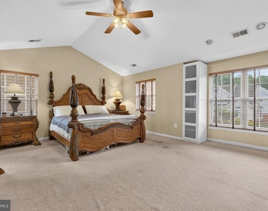 13016 Pilgrims Inn Drive - Photo Thumbnail 23