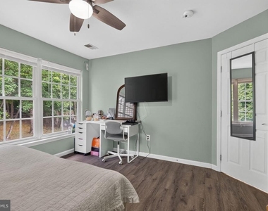 13016 Pilgrims Inn Drive - Photo Thumbnail 30