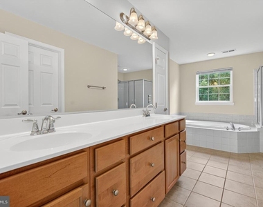 7629 Hamelin Lane - Photo Thumbnail 30