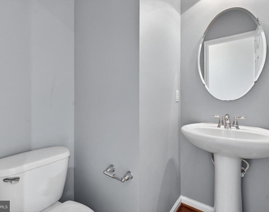 7629 Hamelin Lane - Photo Thumbnail 16