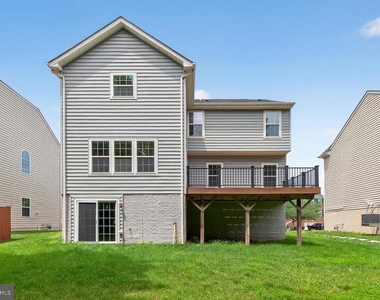 7629 Hamelin Lane - Photo Thumbnail 45