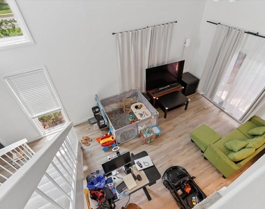 129 Willow Place - Photo Thumbnail 8