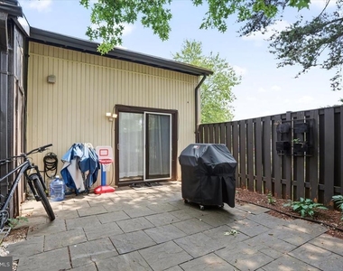 129 Willow Place - Photo Thumbnail 16