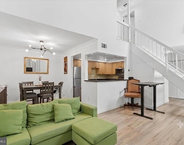 129 Willow Place - Photo Thumbnail 4