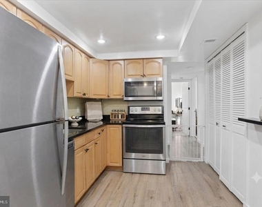 129 Willow Place - Photo Thumbnail 7