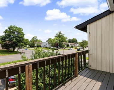 129 Willow Place - Photo Thumbnail 14