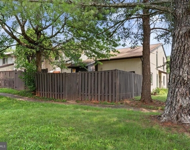 129 Willow Place - Photo Thumbnail 17