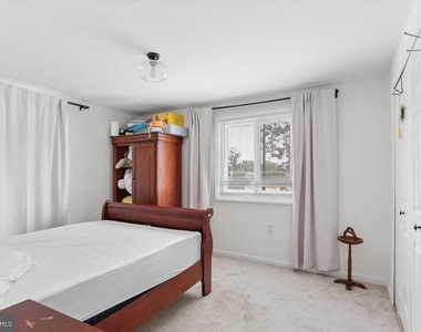 129 Willow Place - Photo Thumbnail 9