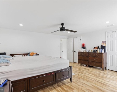 129 Willow Place - Photo Thumbnail 13