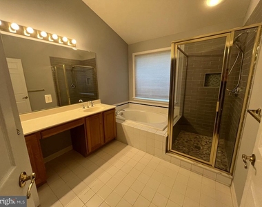 47670 Loweland Terrace - Photo Thumbnail 13
